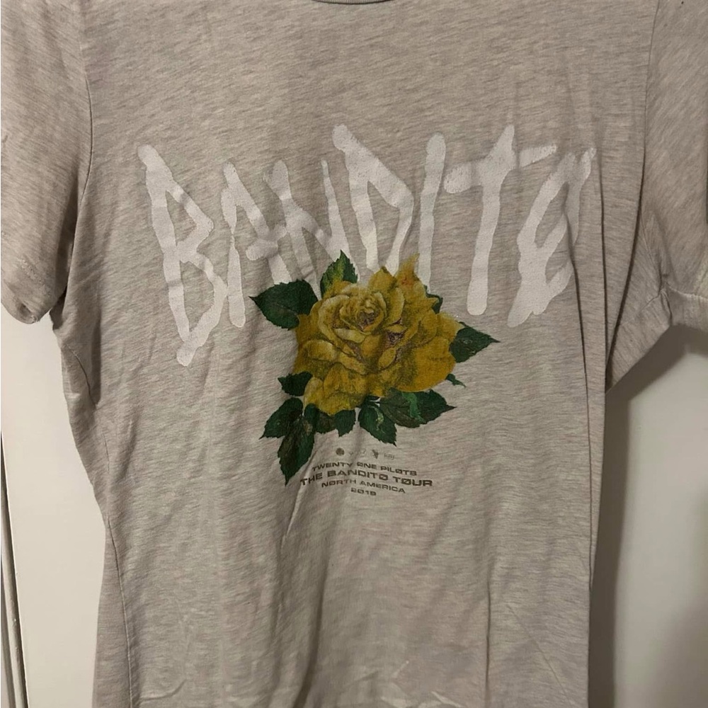Bandito Graphic T-Shirt with Yellow Rose